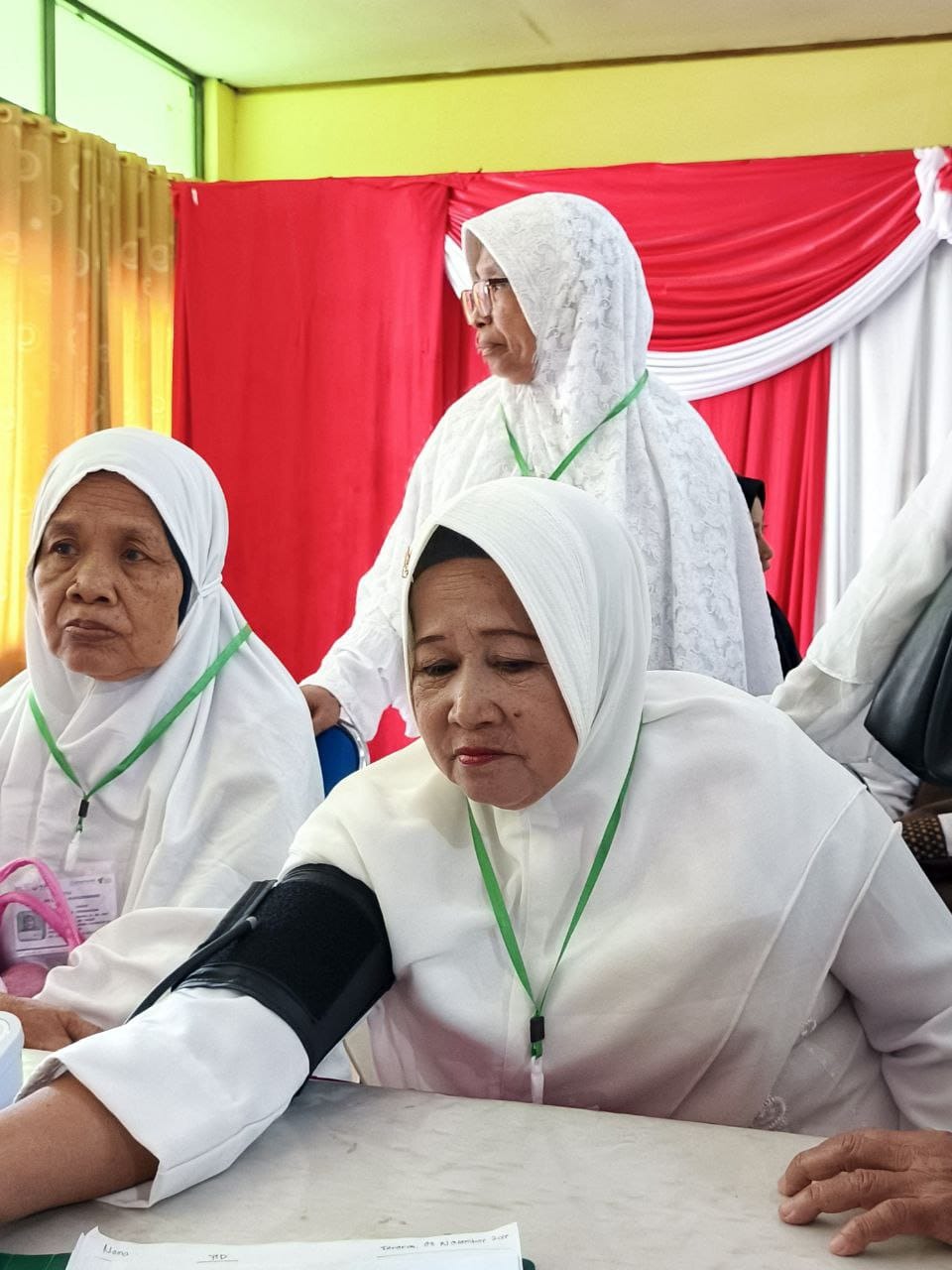 Gambar 1.2 Gambar 1.2