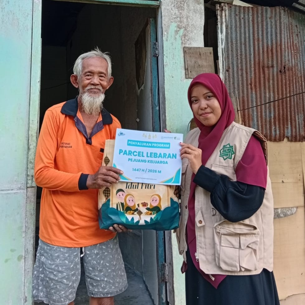 Penyaluran parcel lebaran untuk pejuang keluarga (pesapu jalan) Penyaluran parcel lebaran untuk pejuang keluarga (pesapu jalan)