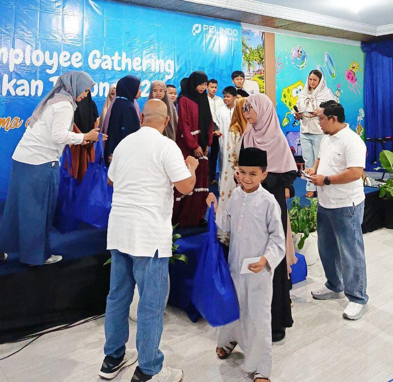 Penyaluran Santunan dari PT Pelindo Penyaluran Santunan dari PT Pelindo