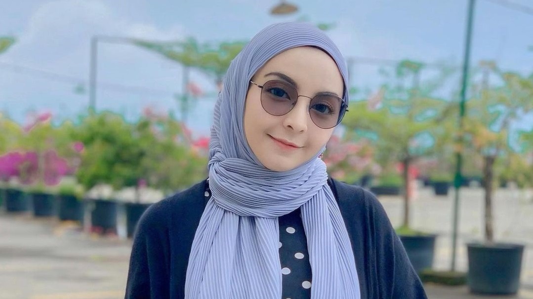 Rekomendasi Pashmina Plisket Buat Hijabers Rekomendasi Pashmina Plisket Buat Hijabers