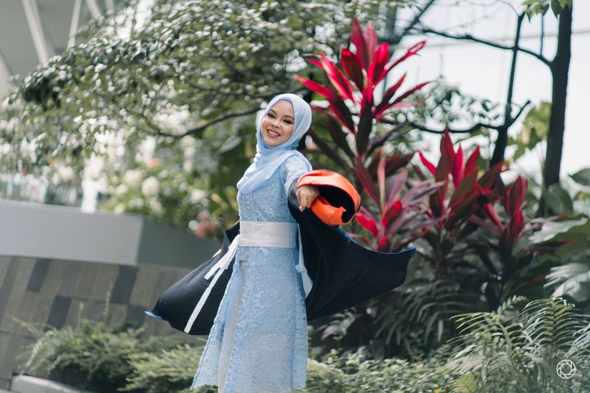 Nisa Nur Fauziah Graduation Session at ICE BSD Nisa Nur Fauziah Graduation Session at ICE BSD