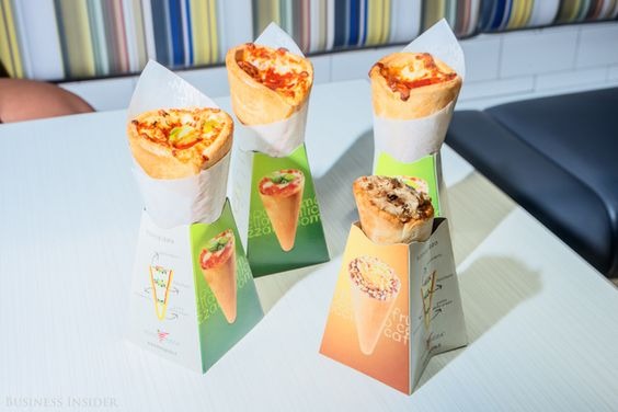 Lima Bentuk Unik Pizza, Kamu Mau Coba? Lima Bentuk Unik Pizza, Kamu Mau Coba?