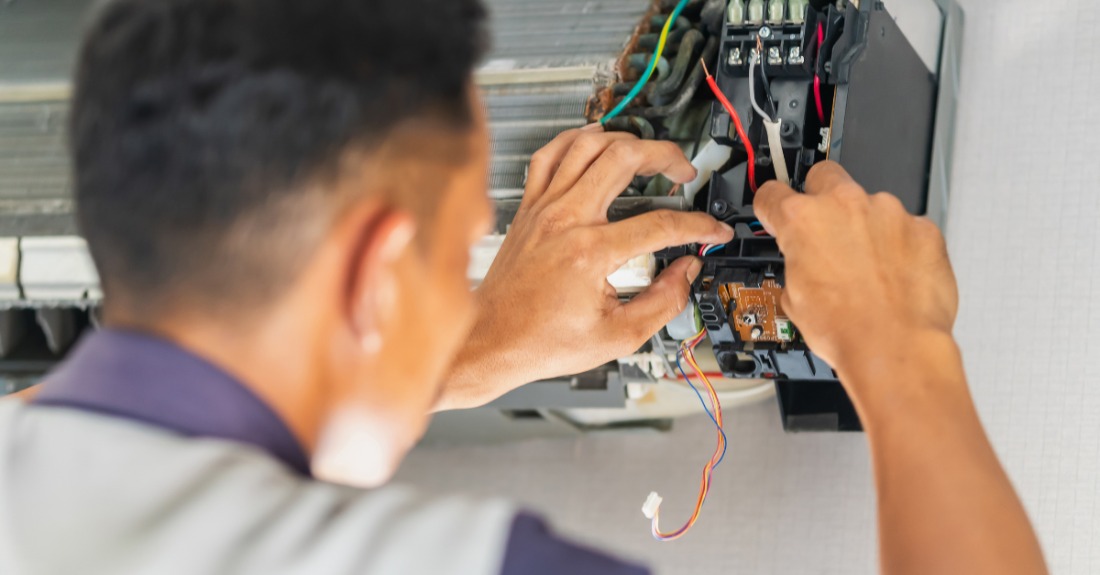 Belajar Servis AC & Kulkas: Dari Nol Sampai Jadi Teknisi Handal Belajar Servis AC & Kulkas: Dari Nol Sampai Jadi Teknisi Handal