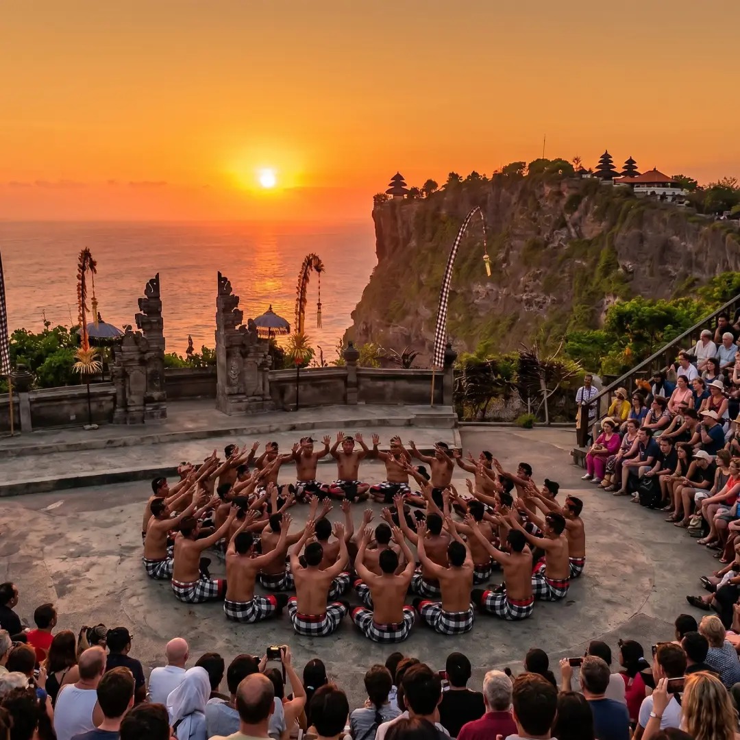 Pura Uluwatu dan Tari Kecak Pura Uluwatu dan Tari Kecak