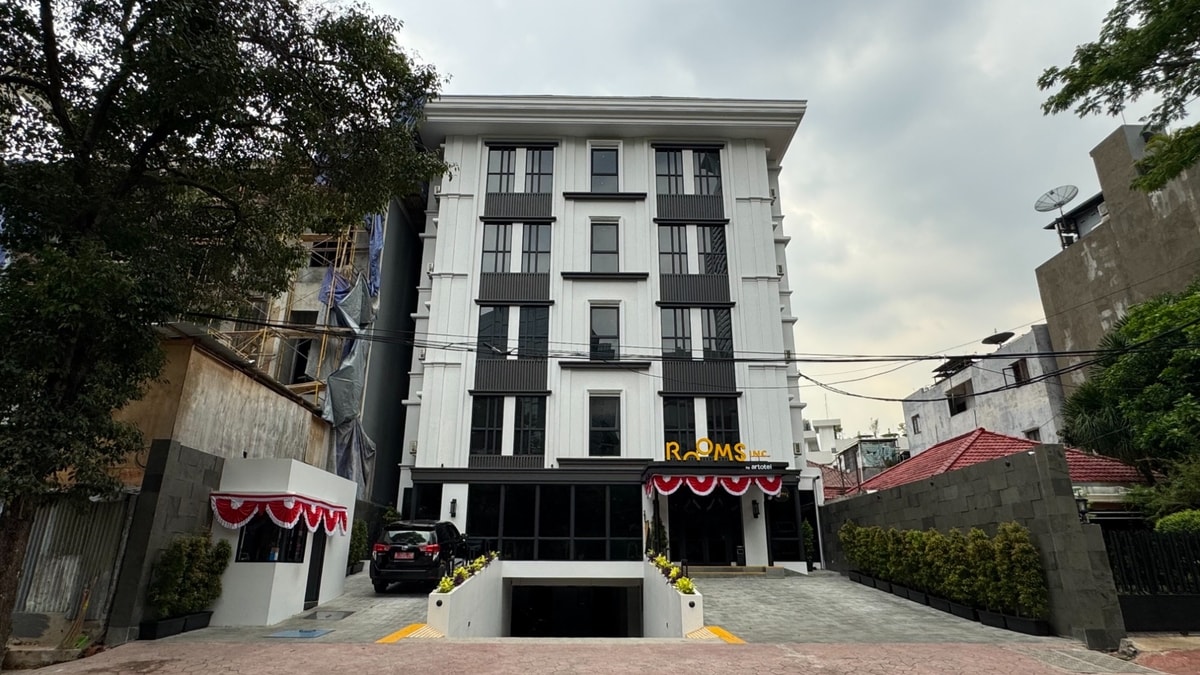 Project Reference: Hotel Rooms Inc Sudirman – Elegansi Modern dengan Pintu & Jendela Aluminium Alphamax Project Reference: Hotel Rooms Inc Sudirman – Elegansi Modern dengan Pintu & Jendela Aluminium Alphamax