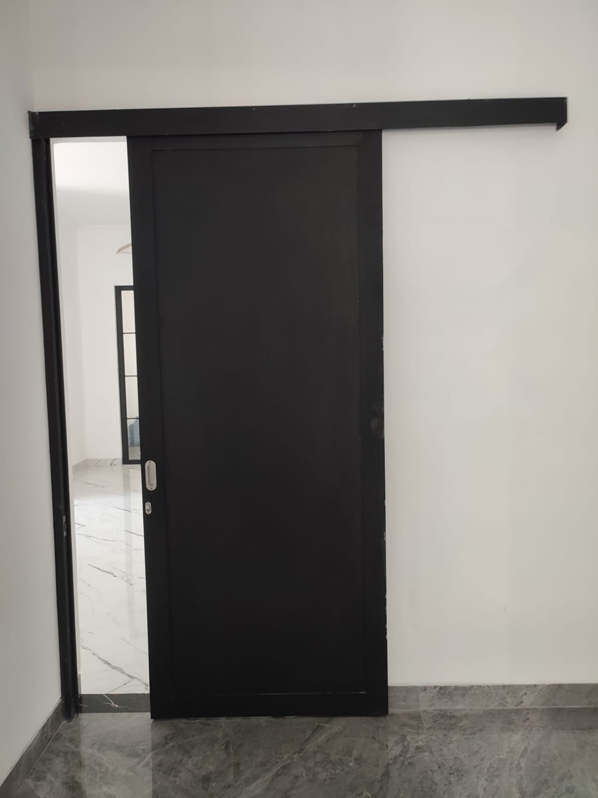 Max 8-SL Custom 1000 x 2400 Warna Hitam Max 8-SL Custom 1000 x 2400 Warna Hitam