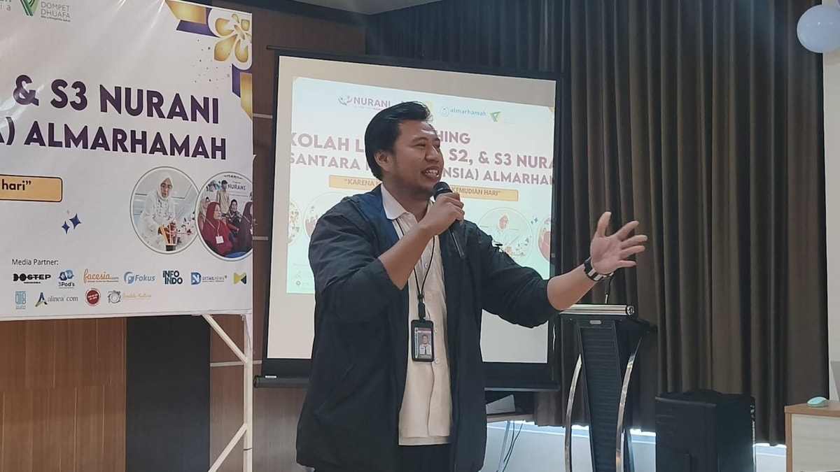 Stand Up comedy membuat tawa lansia Stand Up comedy membuat tawa lansia