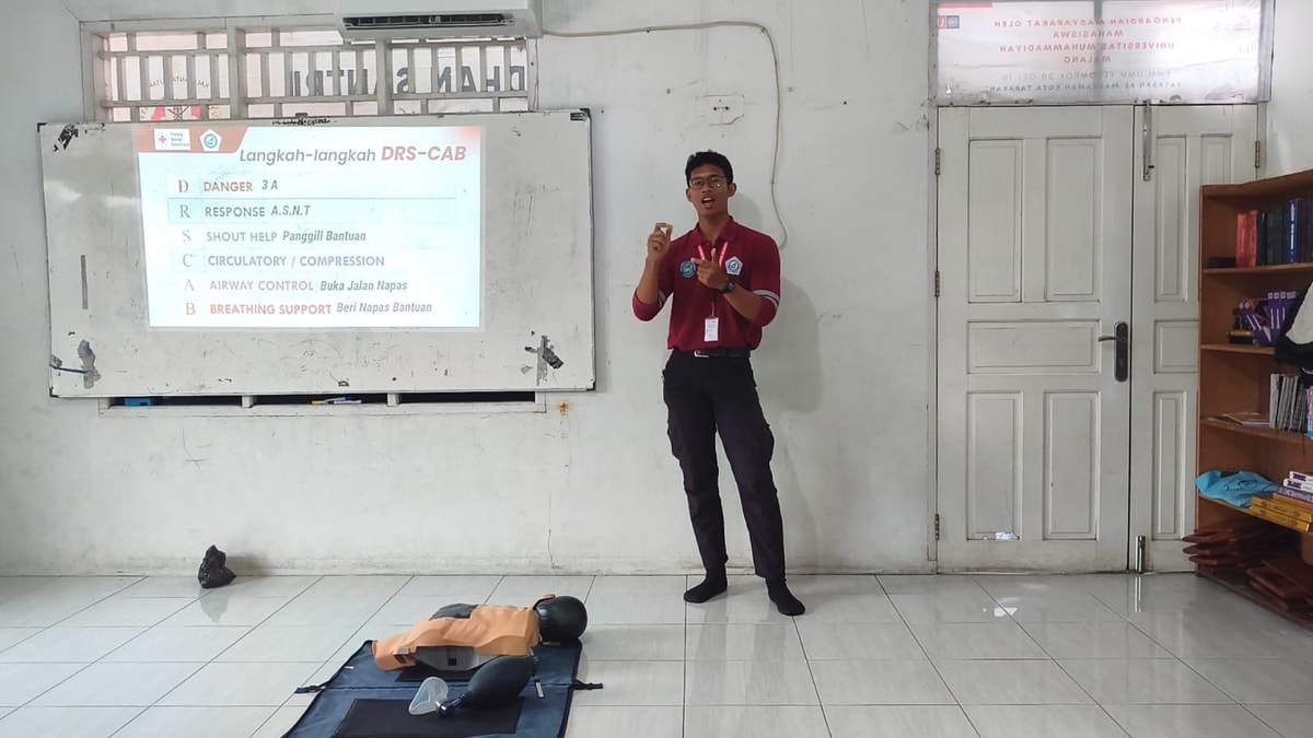 Kak Dimas Satrio Wiranata menjelaskan langkah langkah DRS-CAB Kak Dimas Satrio Wiranata menjelaskan langkah langkah DRS-CAB