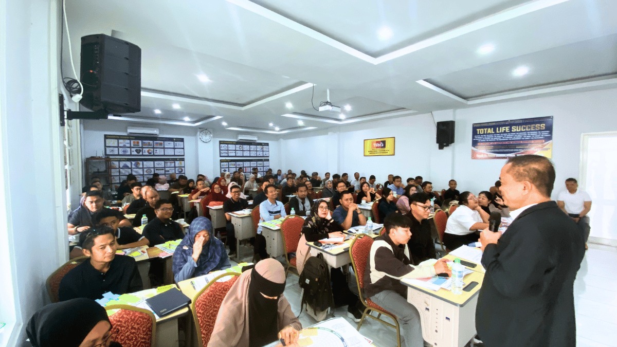 Ketika Bisnis Berhenti Bertumbuh, Mungkin yang Perlu Naik Level Bukan Bisnisnya, Tetapi Pemimpinnya Ketika Bisnis Berhenti Bertumbuh, Mungkin yang Perlu Naik Level Bukan Bisnisnya, Tetapi Pemimpinnya