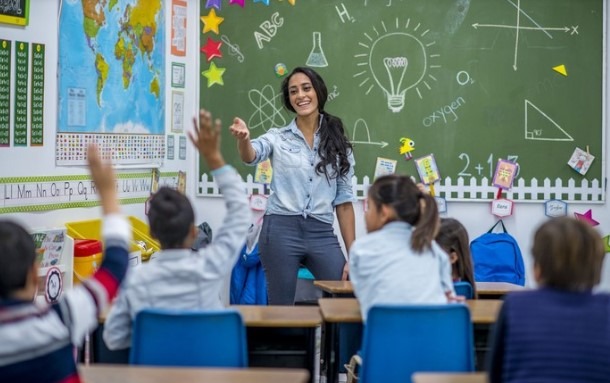 Cara Mengajar yang Baik dan Efektif Cara Mengajar yang Baik dan Efektif