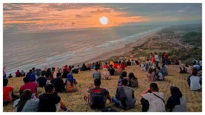 source : https://asset-2.tribunnews.com/tribunnewswiki/foto/bank/images/Paralayang-Watugupit-NEW.jpg source : https://asset-2.tribunnews.com/tribunnewswiki/foto/bank/images/Paralayang-Watugupit-NEW.jpg