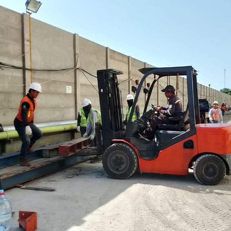 Sewa & Rental Forklift di Mojokerto, Jawa Timur Sewa & Rental Forklift di Mojokerto, Jawa Timur
