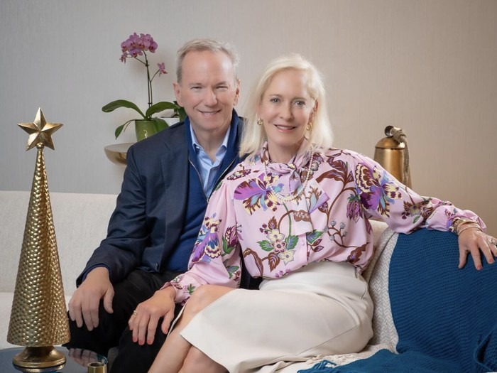 Eric Schmidt dan istri Foto: dok. Instagram, Twitter, Facebook Eric Schmidt dan istri Foto: dok. Instagram, Twitter, Facebook