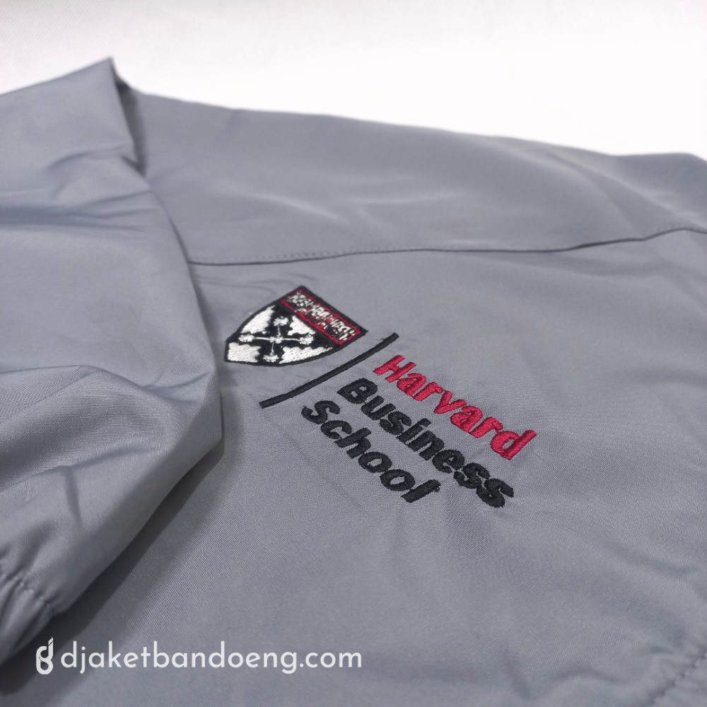 Jaket Merchandise Harvard Business School