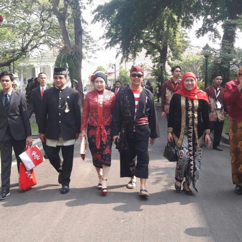 Menyelusuri Keindahan Baju Adat Jawa Timur untuk Perempuan: Elegansi dan Makna