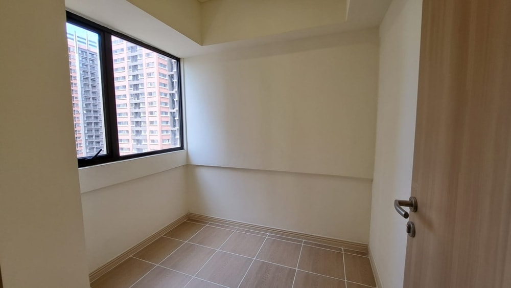 SEWA APARTEMEN MEIKARTA 2BR NON-FURNISH