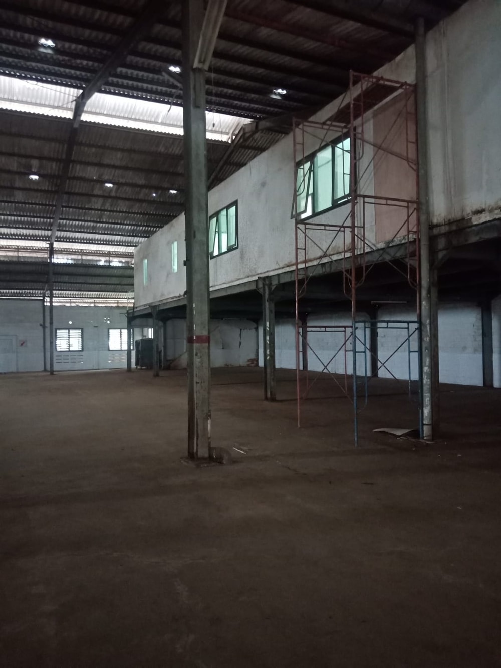 Sewa Gudang Murah di Cibitung Kab Bekasi dekat Tol Tambun Grand Wisata Luas 4500 Meter