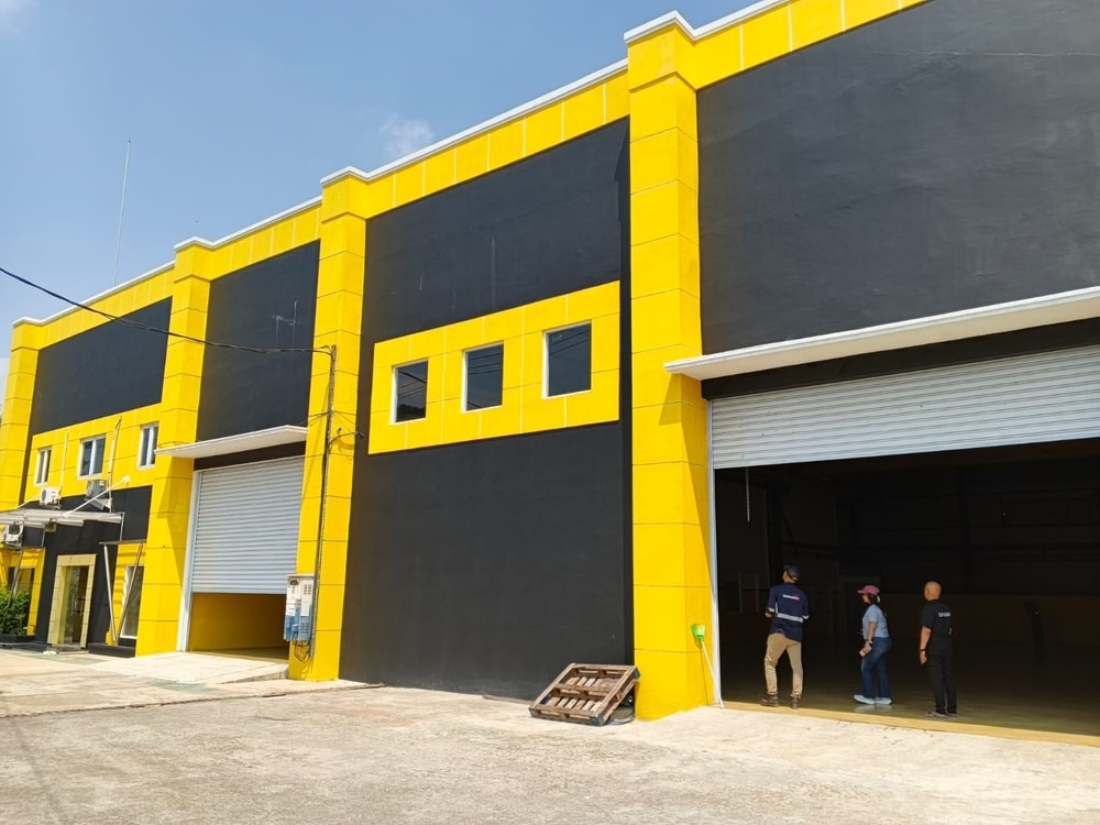 Foto Depan Disewakan Gudang Pamanahan Cikarang Luas 1.200 m² Akses Kontainer 20 Feet
