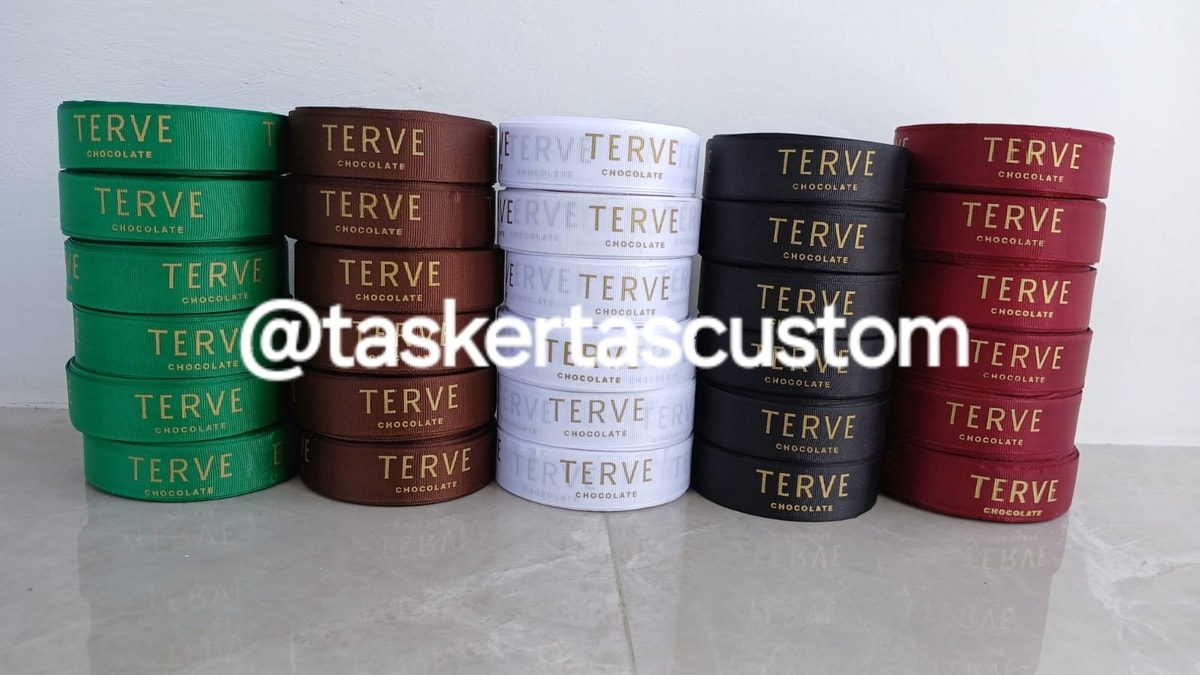 Branding produk menggunakan pita