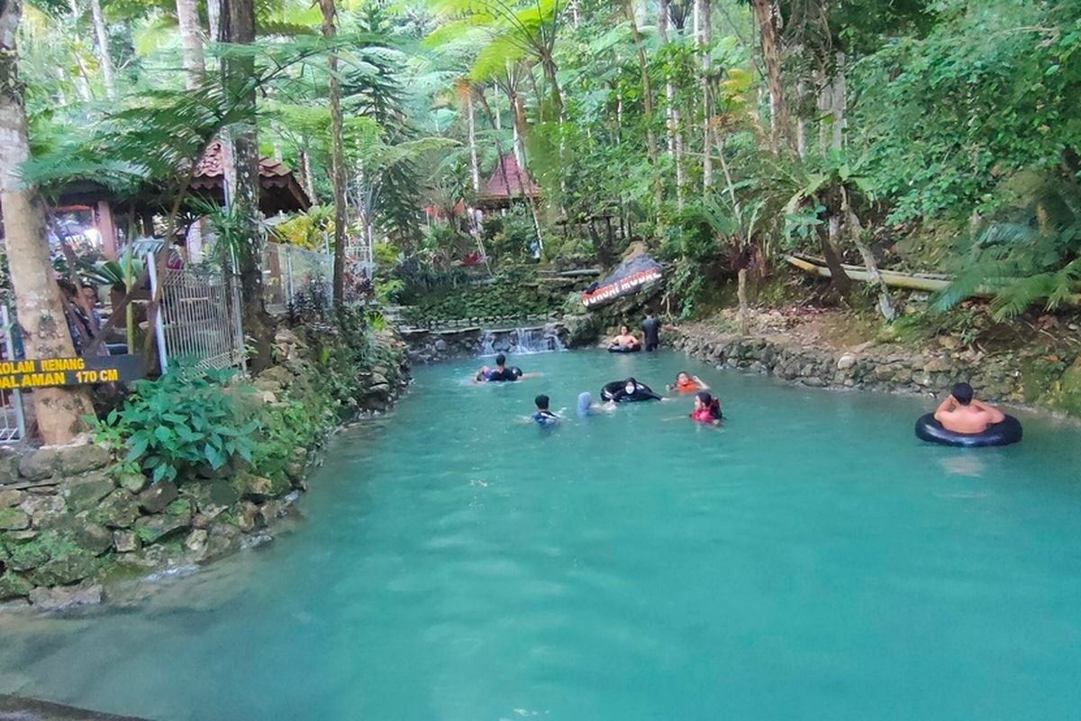 source : https://travel.kompas.com/read/2025/02/10/220816327/ekowisata-sungai-mudal-kulon-progo-jogja-mata-air-berwarna-biru?page=all
