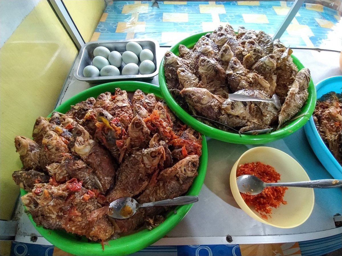 Source : https://visitingjogja.jogjaprov.go.id/wp-content/uploads/2022/11/mangut-sidat-bu-sriwanto-by-twitter-@ardiankusuma.jpg