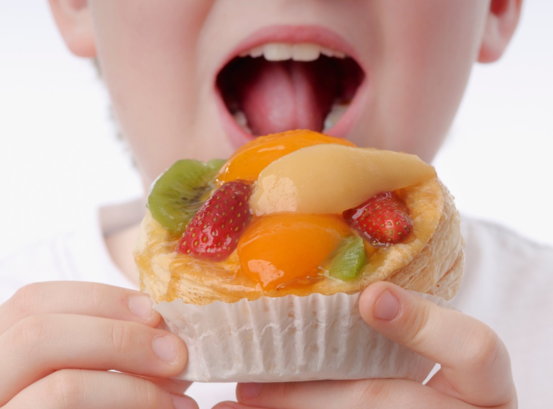 Pengaruh Makanan dan Minuman terhadap Warna Gigi