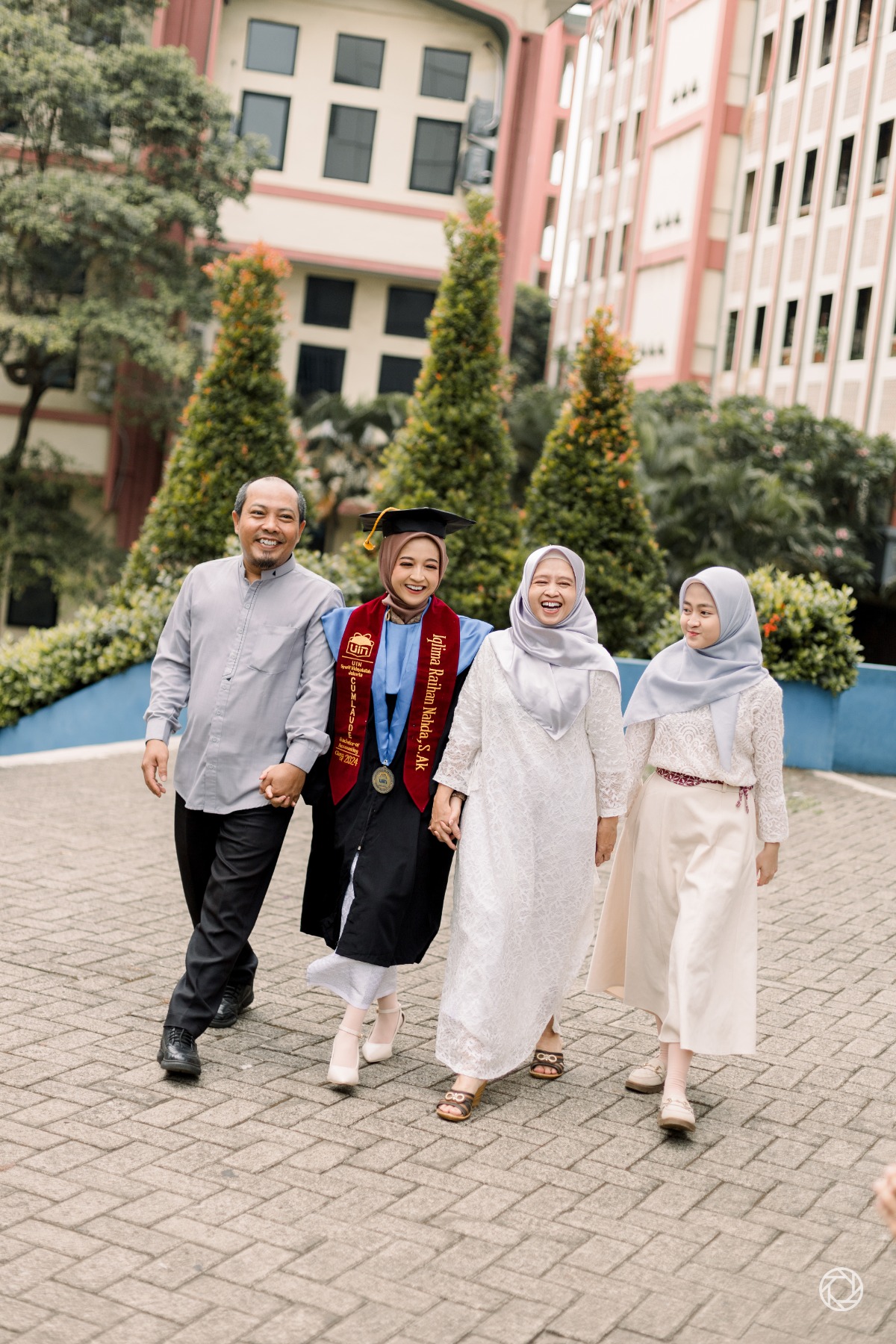 Graduation Session @matakuliahterakhir