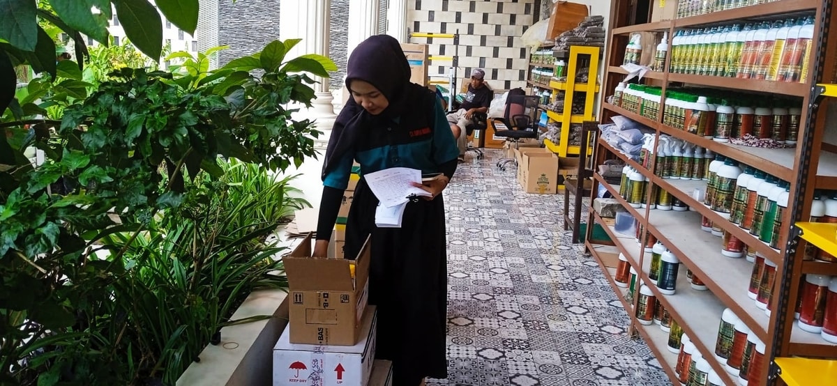 Kegiatan tim administrasi so kanvas (oleh Sukamto)