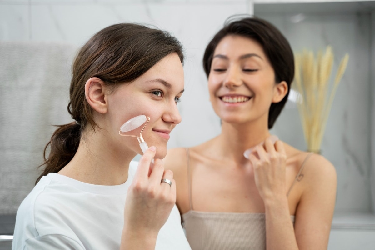 Perawatan Kulit Anti-Aging Mulai Usia 20-an: Mitos vs. Fakta