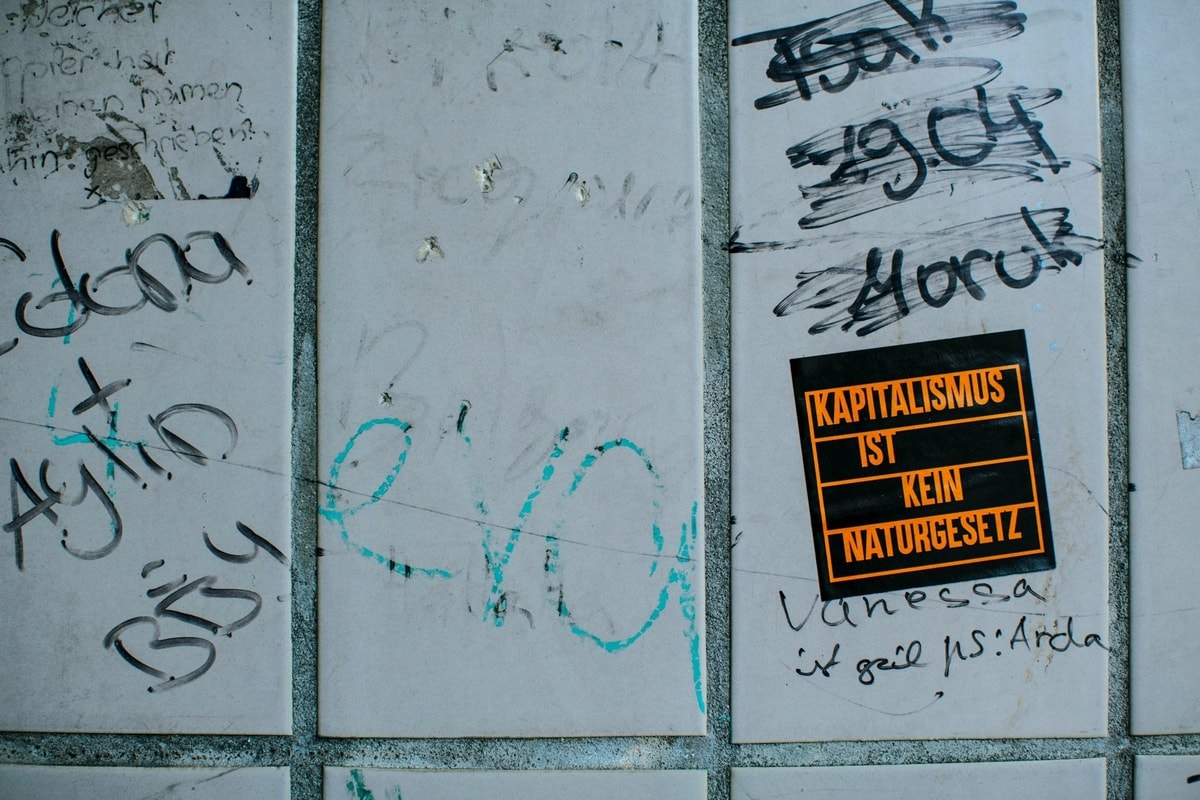 Ilusrasi kritik (unsplash.com/@markusspiske)