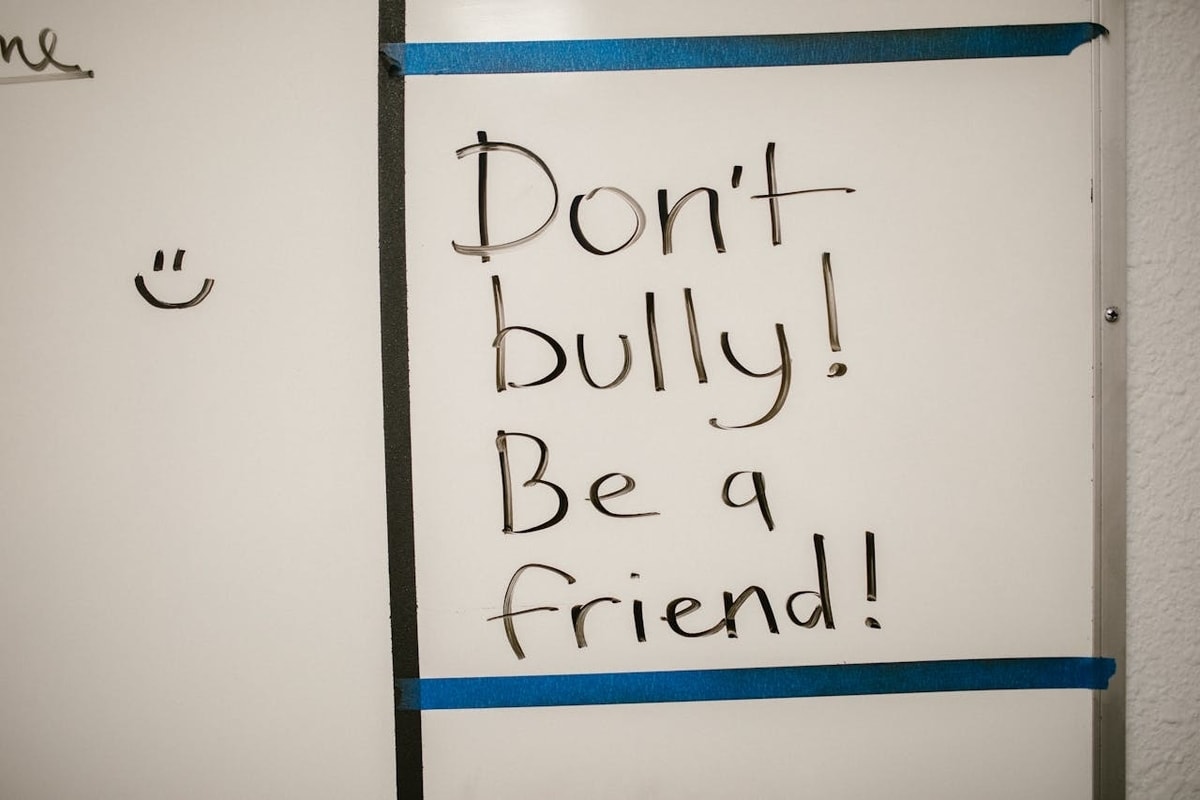 Ilustrasi anti-bullying (pexels.com/@rdne/)