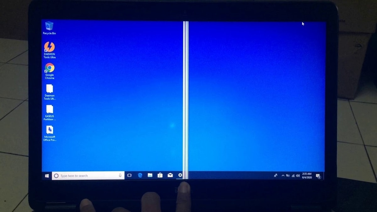 6 Cara Mengatasi Layar Laptop Bergaris