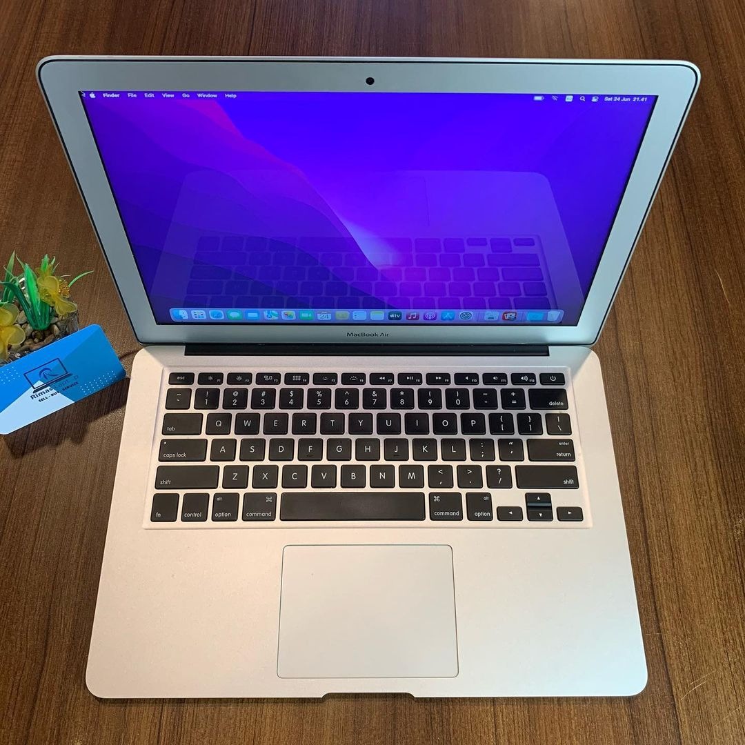 harga macbook air 13 inch 2017