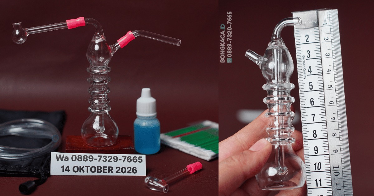 Foto produk Bong Curveball & Cangklong Kaca setinggi 10 cm, menampakkan struktur lima ulir dengan gaya desain absurd yang dinamis dan tidak biasa.