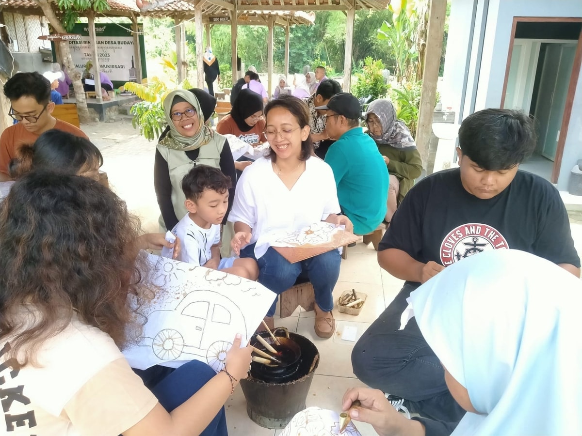 Gusti Bendoro: Memelihara Tradisi Batik dengan Kasih Sayang di Kampung Batik Giriloyo