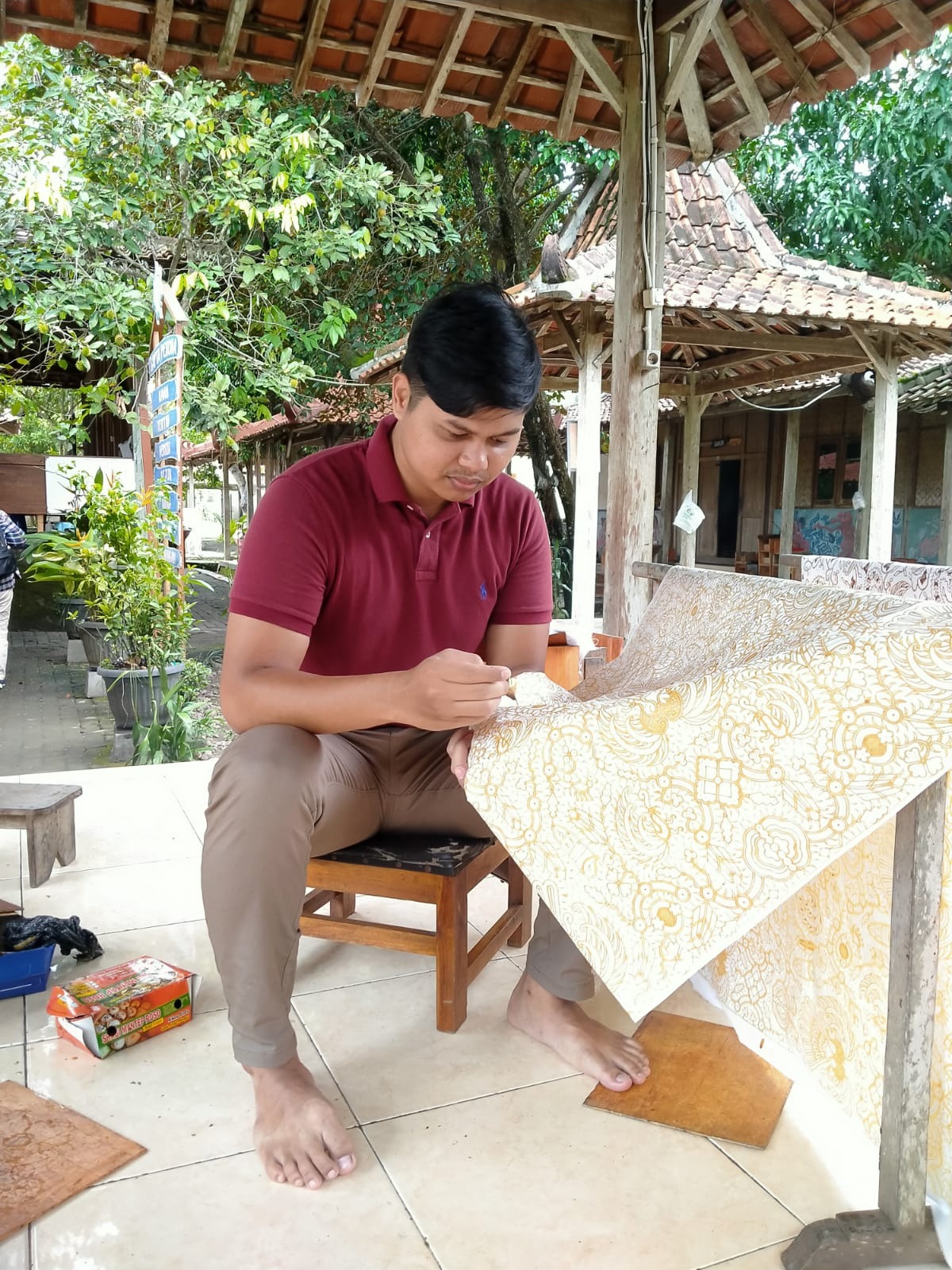 Pemuda Asal Aceh: Keindahan Budaya Batik di Kampung Batik Giriloyo Mempesona!