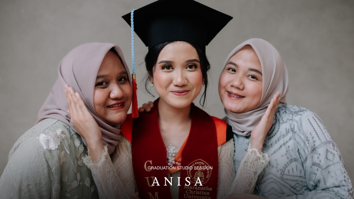 Anisa | Graduation