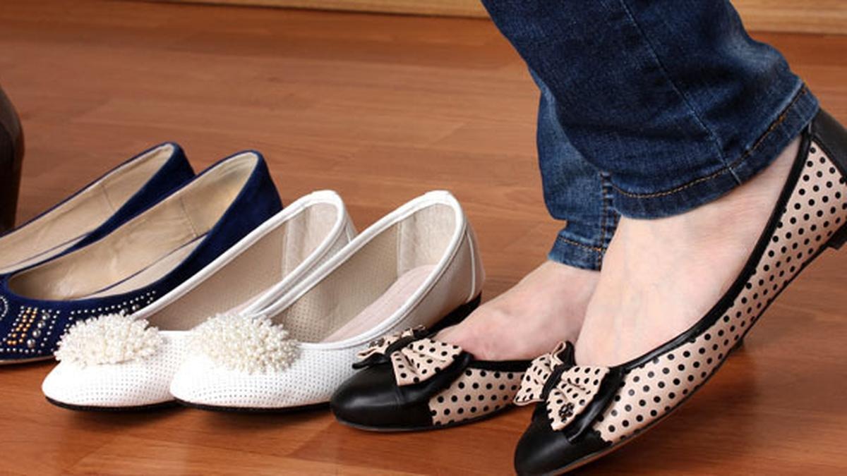 Temukan Gayamu: Mengenali dan Memadukan Flat Shoes Wanita