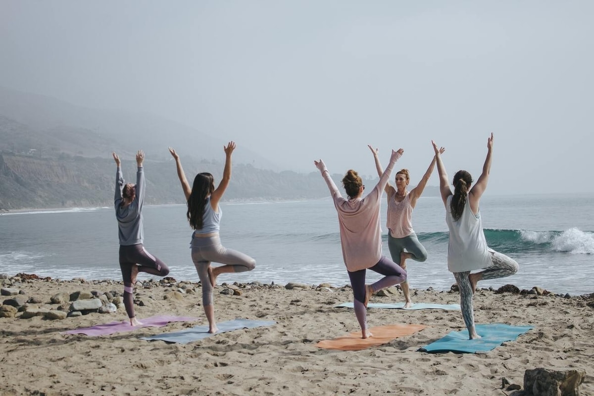 8 Perbedaan Yoga dan Pilates: Ketahui yang Tepat untuk Olahraga
