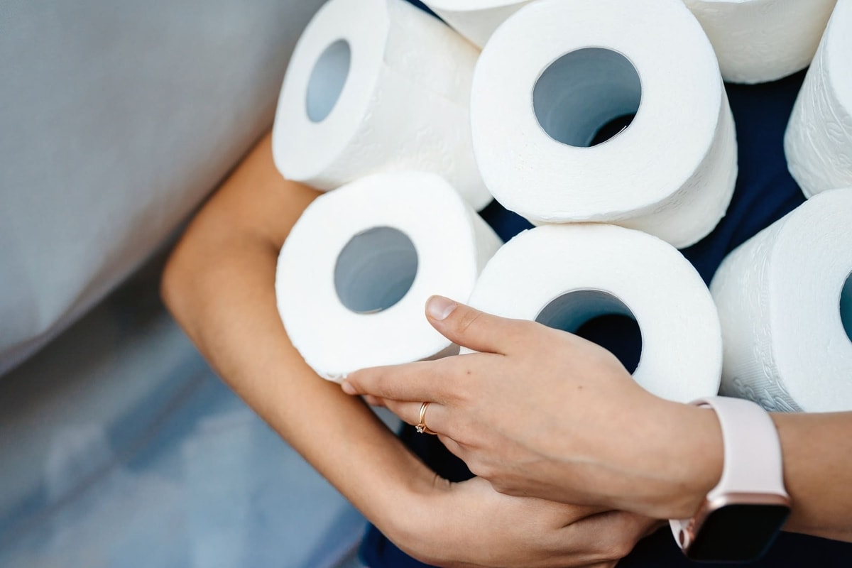 Bahaya Menggunakan Tisu Toilet sebagai Tisu Wajah