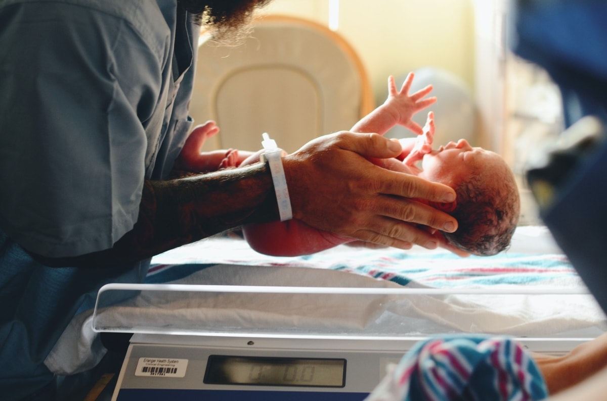 Urgensi Memberi Jarak Kelahiran: Belajar dari Kasus Ibu yang Wafat Pasca-operasi Caesar yang Ke-8