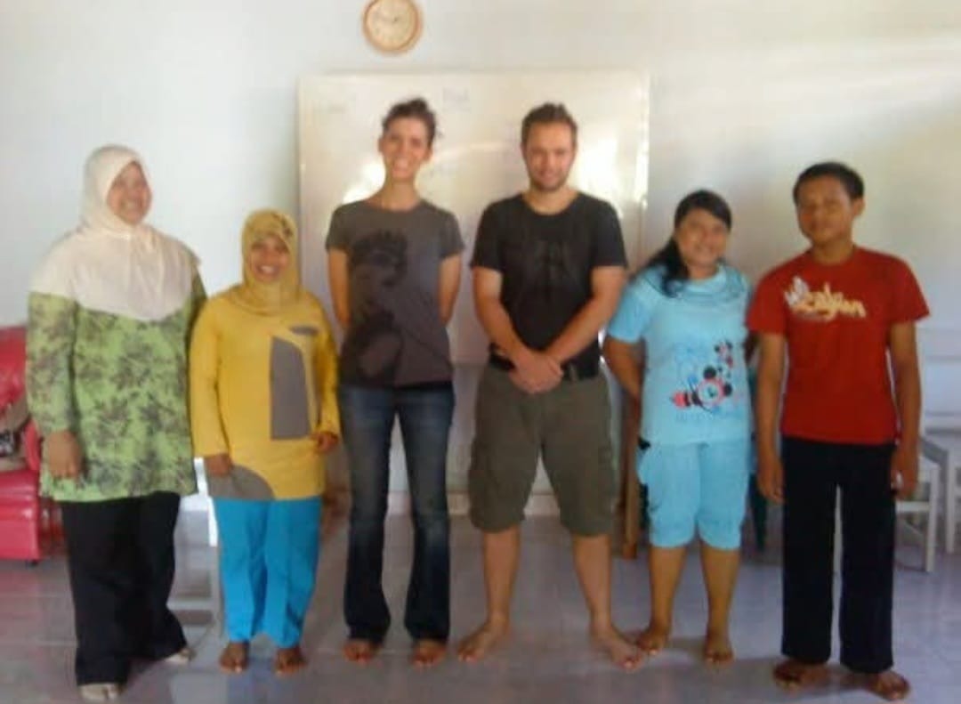 Jonna and Peter and our English students in Gorontalo, 2019