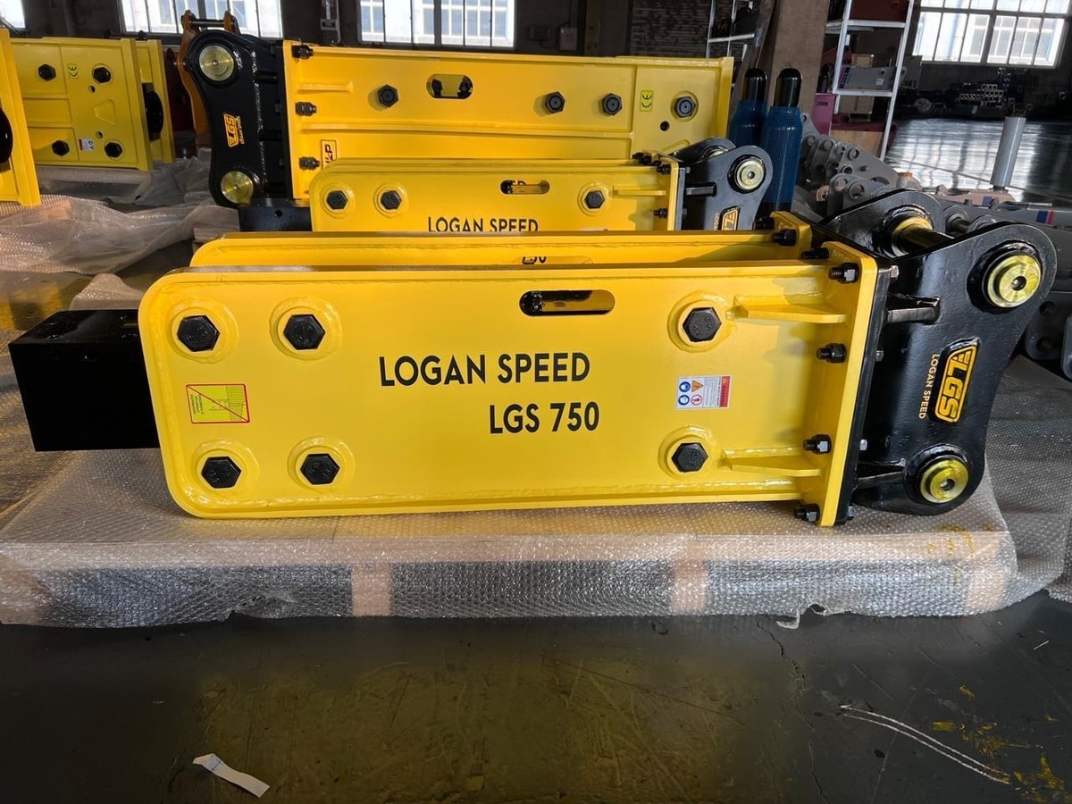 LGS 750 breaker pemecah batu