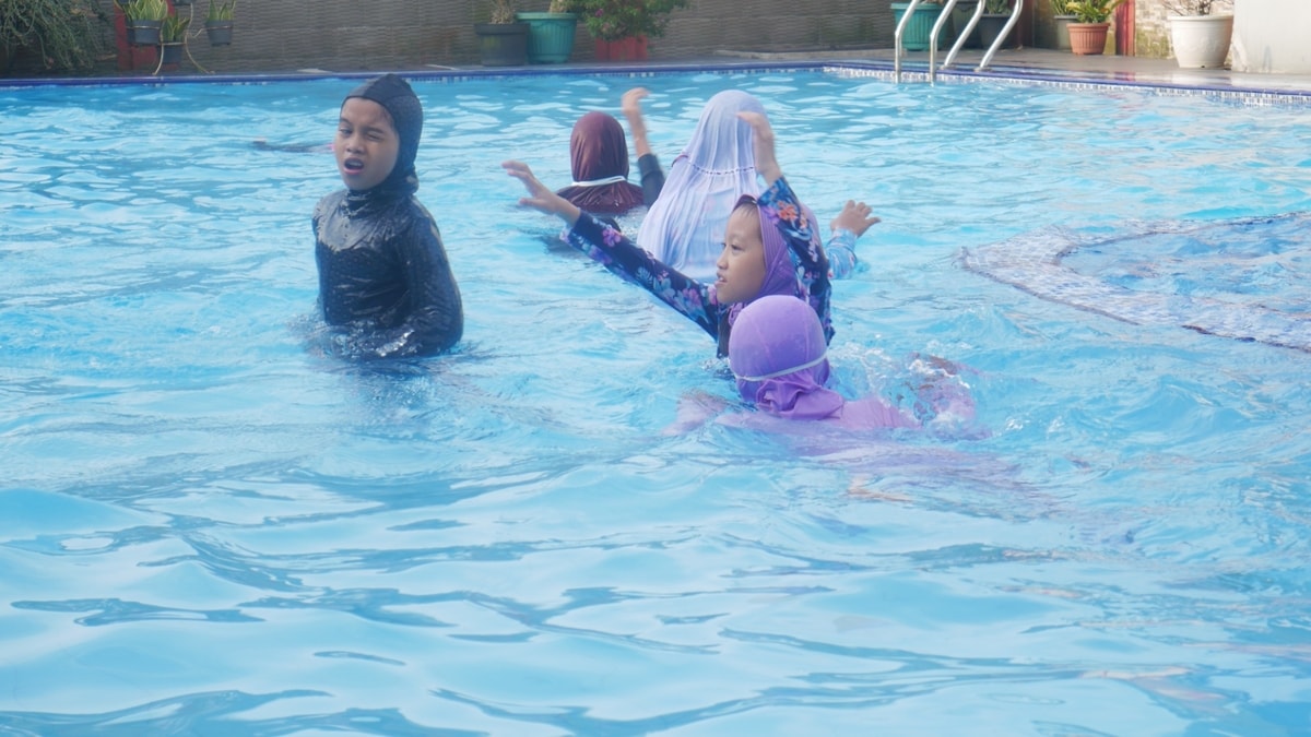 Swimming Time