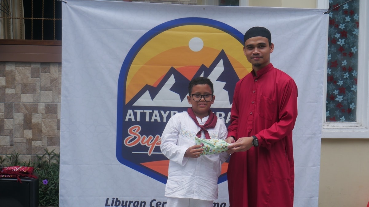 Reward Untuk Peserta Teladan