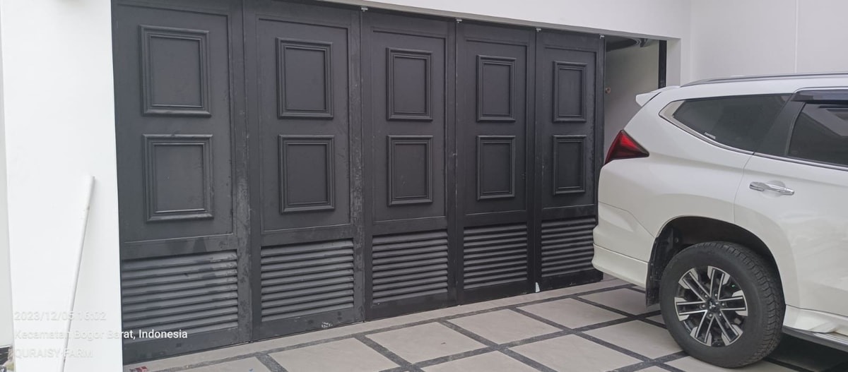 Alphamax Garage Door Ornamen + Jaluzi