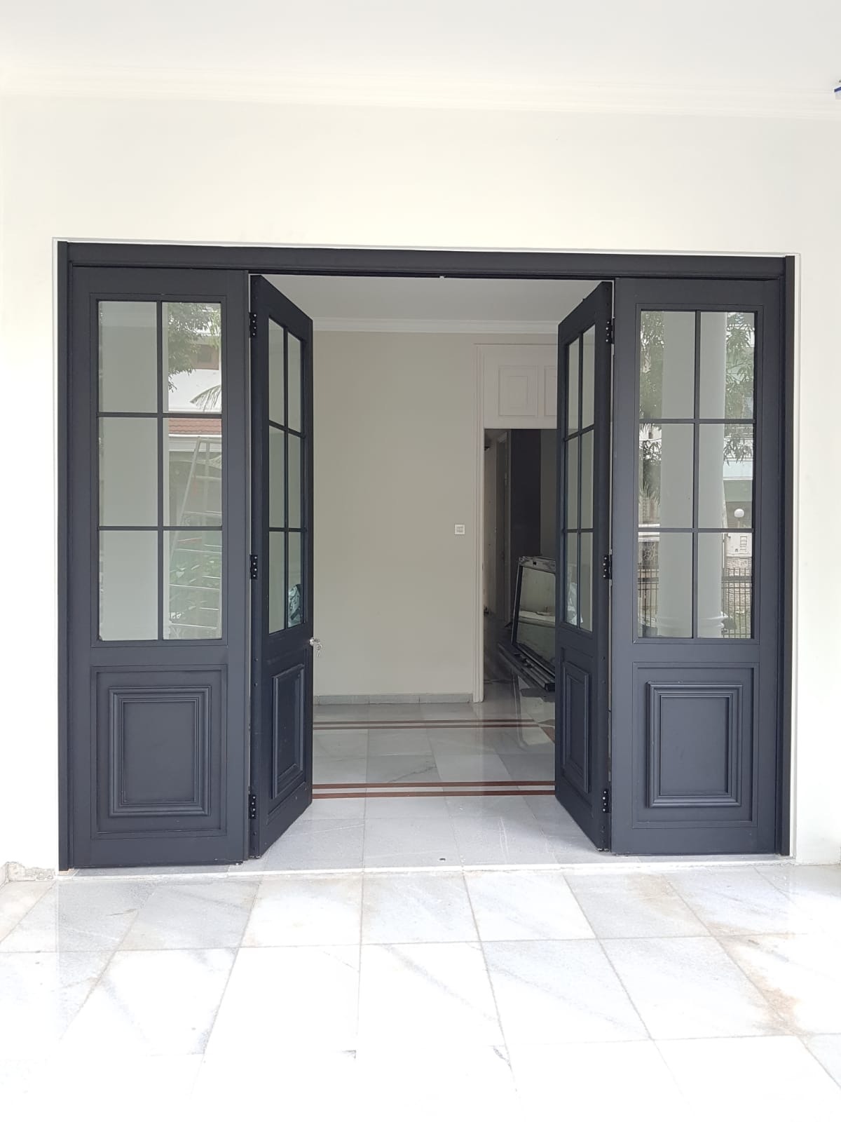 Folding Door Kaca Panes + Panel Ornamen