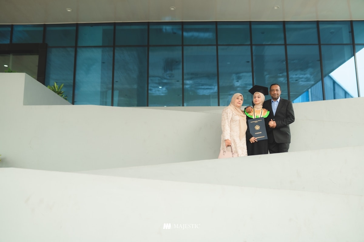 Graduation Rania Unjani