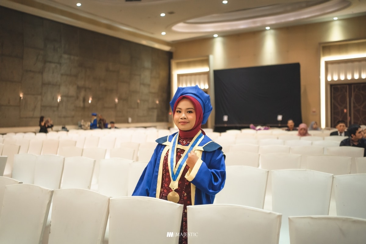 Graduation Sekar UTB