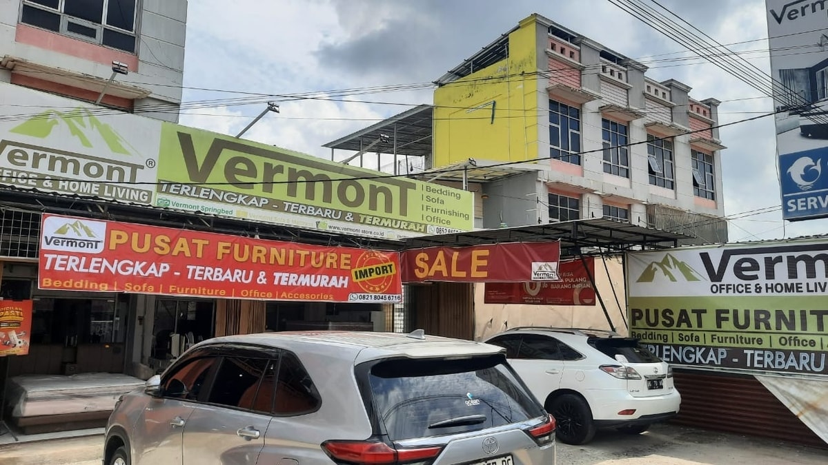 Toko Furniture di Palembang? Vermont Office & Home Living Aja!